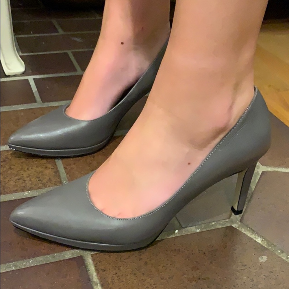 Cole Haan Pumps